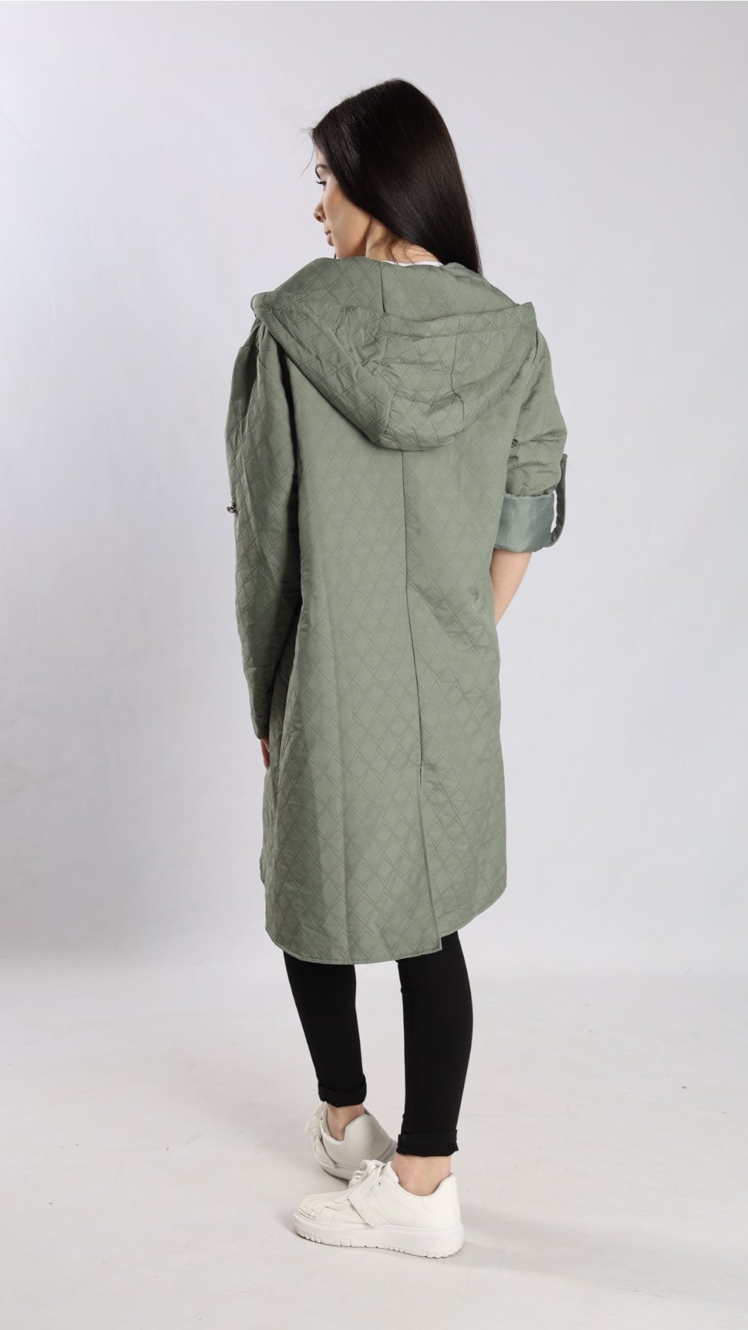 Leichte Steppjacke mit Kapuze
