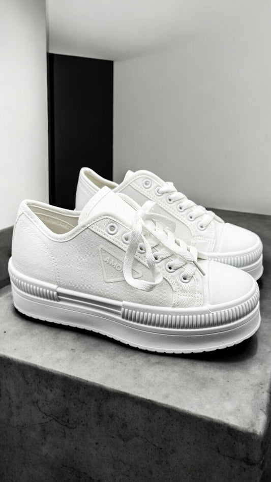 AMORE Sneaker