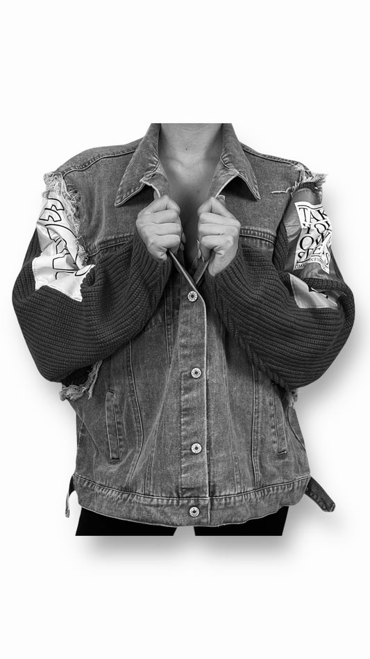 Jeansjacke mit Strickärmeln